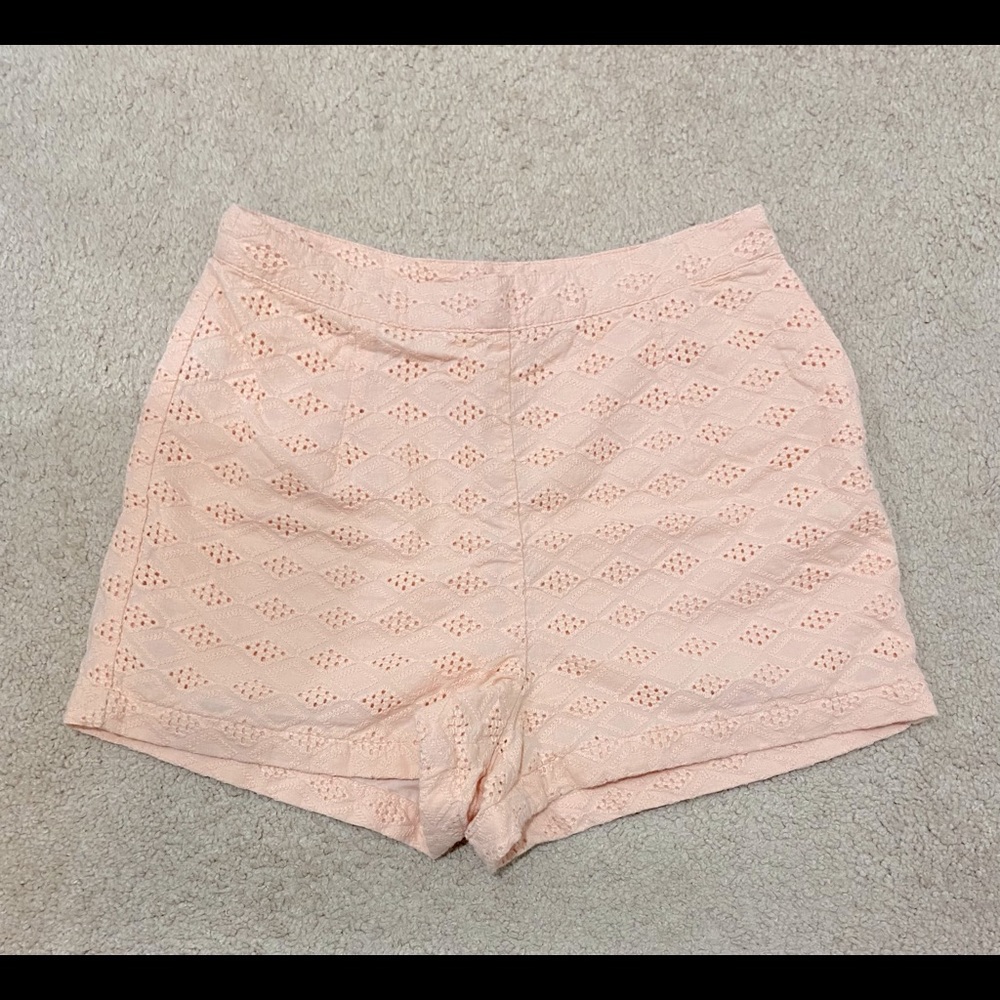 Peach high-waisted shorts